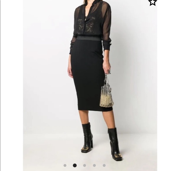 Fashion as long as it evolves we evolve more comfortably in to it - Picture 2 of 16